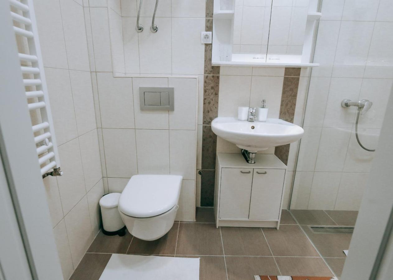 Vila Evropa Daire Sombor Dış mekan fotoğraf
